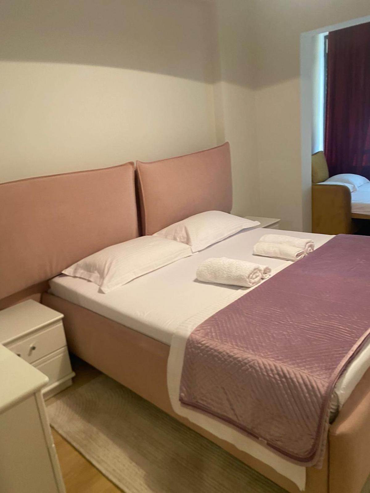 Mina Apartment Tirana Kültér fotó